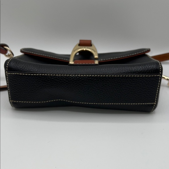 Dooney & Bourke Kyra Pebble Grain Crossbody Bag - Picture 5 of 12